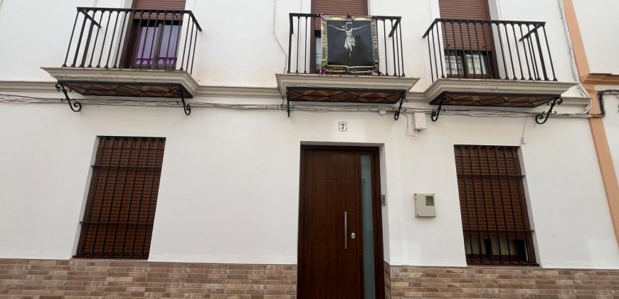 ESPECTACULAR VIVIENDA PARA ENTRAR A VIVIR EN MAIRENA DEL ALCOR