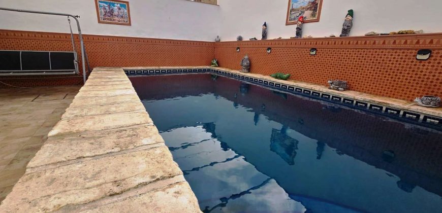 Chalet adosado – Bollullos de la Mitación