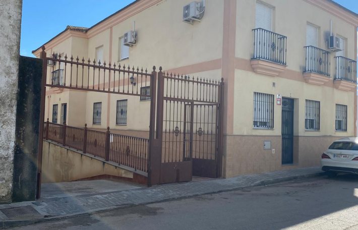 PISO PARA ENTRAR A VIVIR EN LANTEJUELA