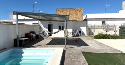 Parcela de recreo con construcción y piscina