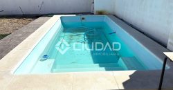 Parcela de recreo con construcción y piscina