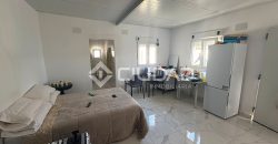 Parcela de recreo con construcción y piscina