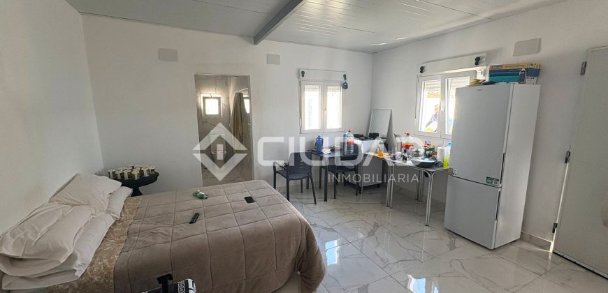 Parcela de recreo con construcción y piscina