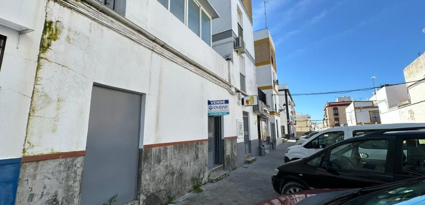 LOCAL PLANTA BAJA CON POSIBILIDAD DE VIVIENDA