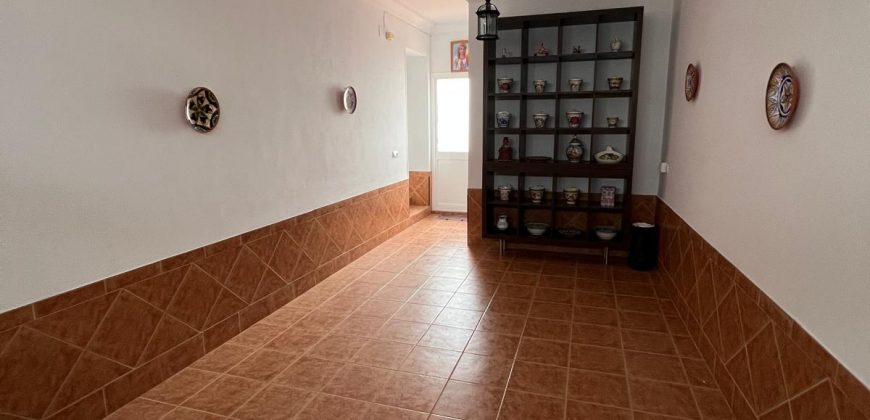CASA PARA ENTRAR A VIVIR EN FUENTES DE ANDALUCÍA