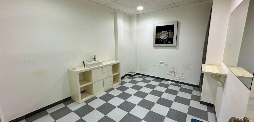 LOCAL EN PLANTA BAJA EN ZONA CÉNTRICA