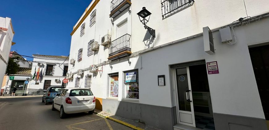 LOCAL EN PLANTA BAJA EN ZONA CÉNTRICA