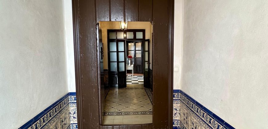 GRAN VIVIENDA EN EL CENTRO