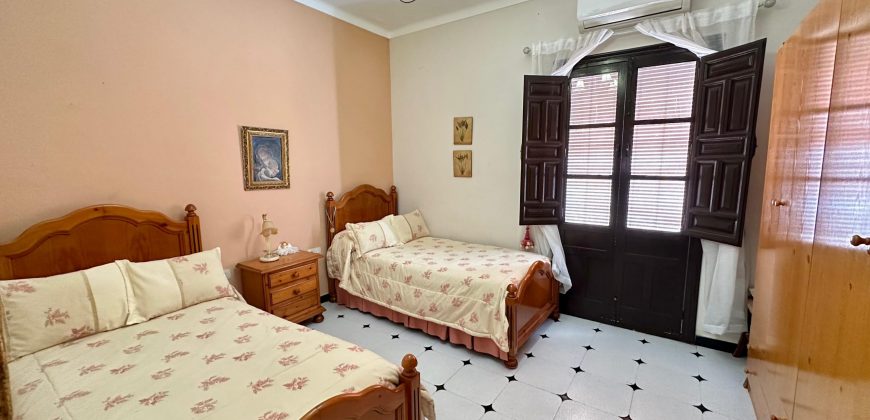 GRAN VIVIENDA EN EL CENTRO