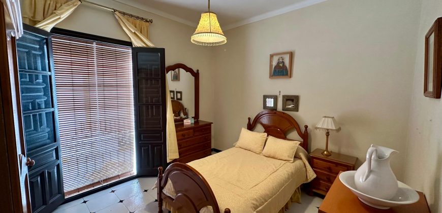 GRAN VIVIENDA EN EL CENTRO