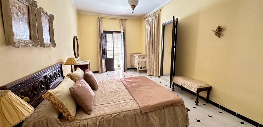 GRAN VIVIENDA EN EL CENTRO