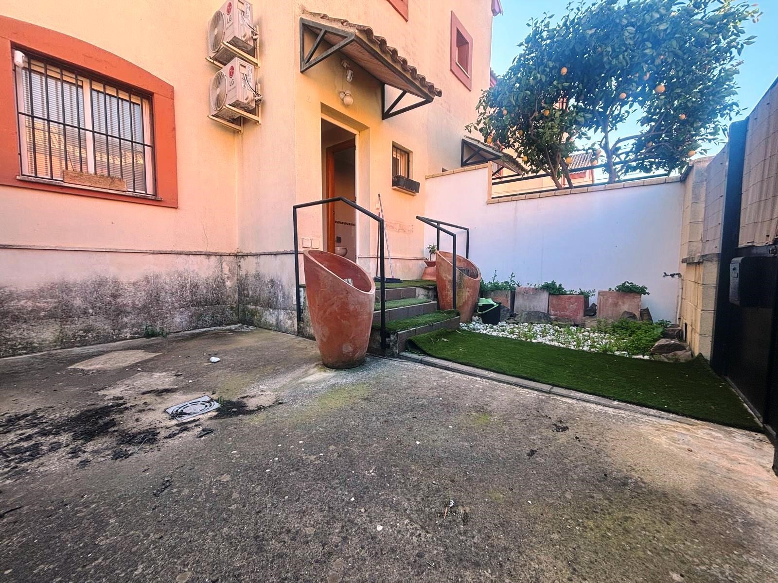 Casa adosada – Benacazón