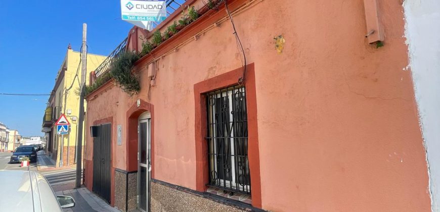 CASA PARA DERRIBO EN CALLE SEVILLA, MAIRENA DEL ALCOR