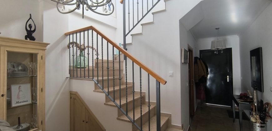 DÚPLEX PARA ENTRAR A VIVIR CON AMPLIA TERRAZA EN MAIRENA DEL ALCOR