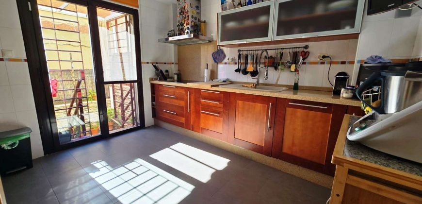 Casa adosada – Palomares del Río