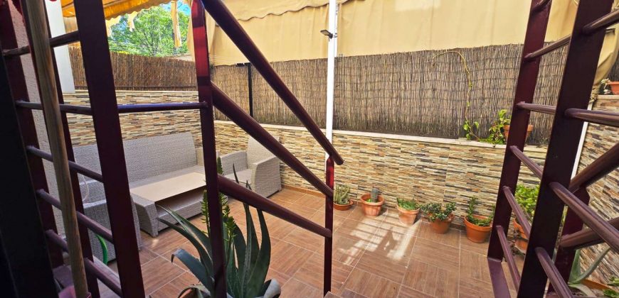 Casa adosada – Palomares del Río