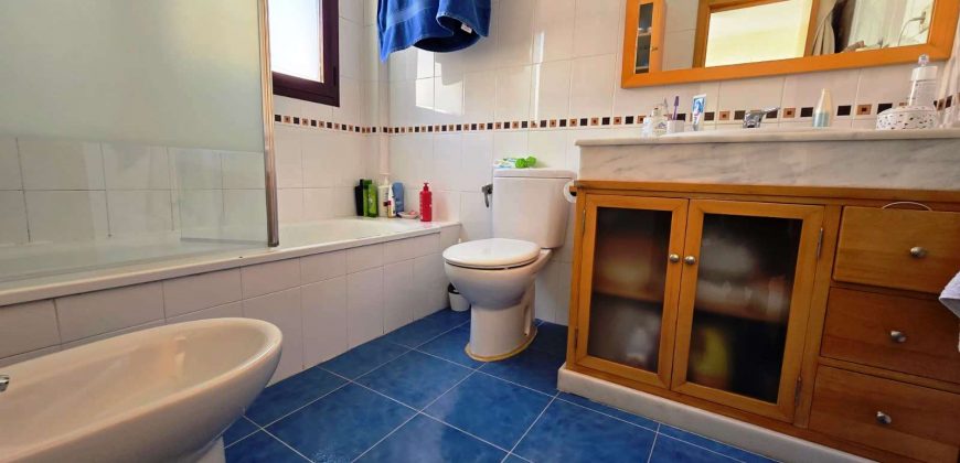 Casa adosada – Palomares del Río