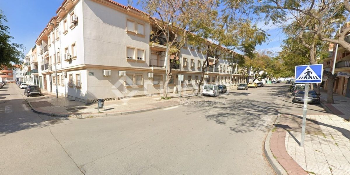 Garaje C/ Nao Santiago (Junto Av. V Centenario)