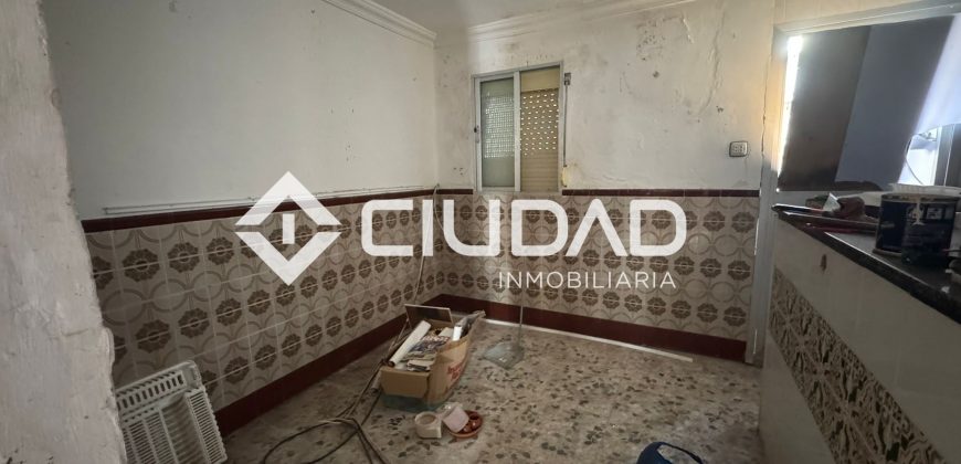 Casa para reformar – Barriada de la Paz