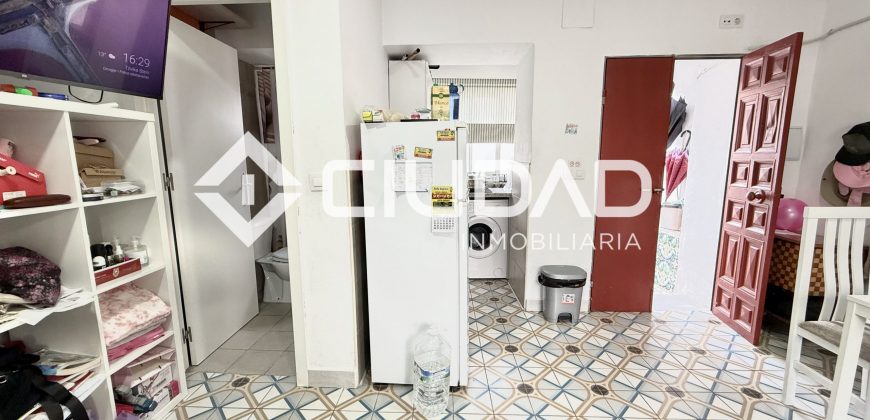 Estudio reformado en venta – Zona La Corredera