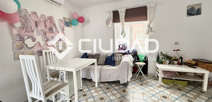 Estudio reformado en venta – Zona La Corredera