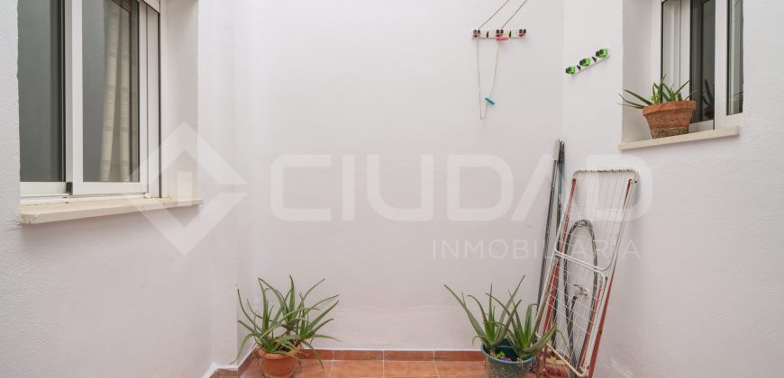 ESTUPENDO PISO BAJO EN EL CENTRO