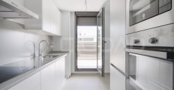 ¡Vivienda a estrenar con piscina en urbanización!