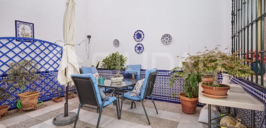 GRAN VIVIENDA CÉNTRICA DE DOS PLANTAS