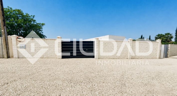 Parcela en venta – Urbanización El Limonal