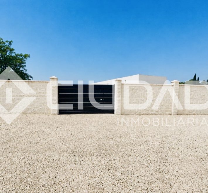 Parcela en venta – Urbanización El Limonal