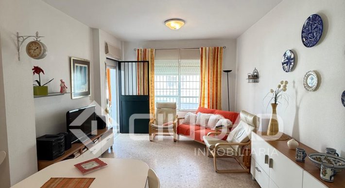 PISO ZONA CENTRO- CHIPIONA