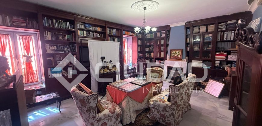 CHALET- PUERTO REAL (CÁDIZ)