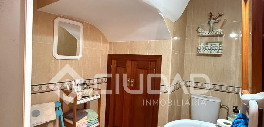 CHALET ZONA LA LAGUNA- CHIPIONA