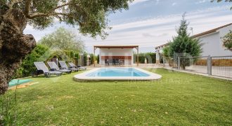 CAMPO CON PISCINA EN EL PEROTONAR