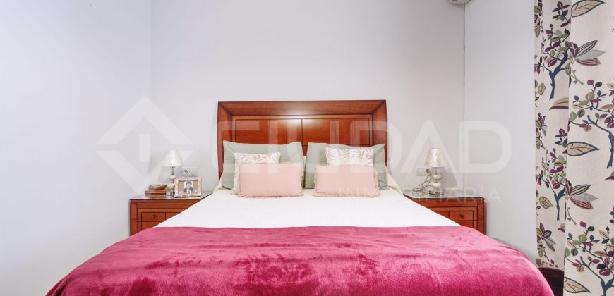 GRAN VIVIENDA CÉNTRICA DE DOS PLANTAS