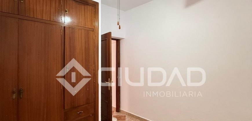 VIVIENDA INDEPENDIENTE ZONA AVENIDA DE ROTA- CHIPIONA