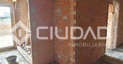 Vivienda en bruto con cochera – Zona Colegio Antonio Gala