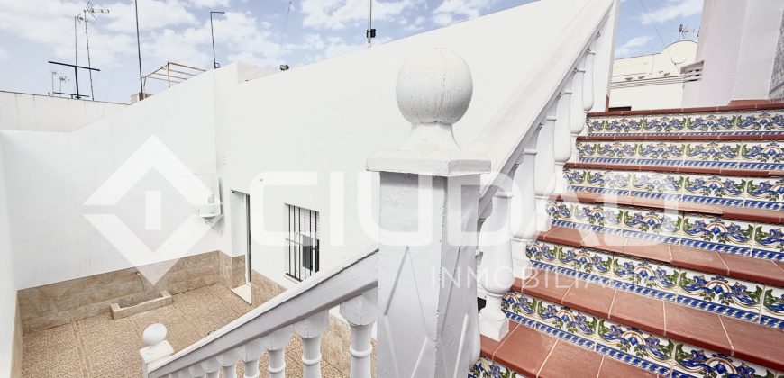 Alquiler – Vivienda en planta baja reformada en Las Cabezas de San Juan