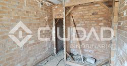 Vivienda en bruto con cochera – Zona Colegio Antonio Gala