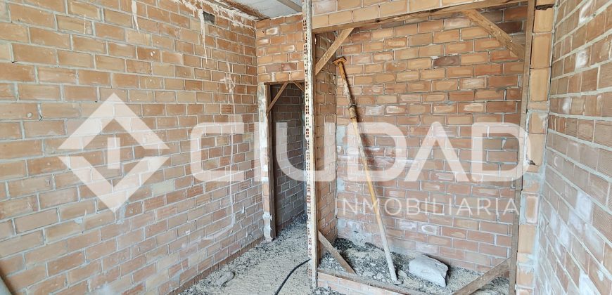 Vivienda en bruto con cochera – Zona Colegio Antonio Gala