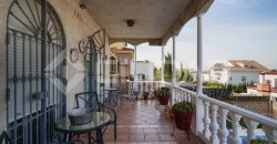 ¡Espectacular chalet independiente en Simón Verde!