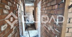 Vivienda en bruto con cochera – Zona Colegio Antonio Gala