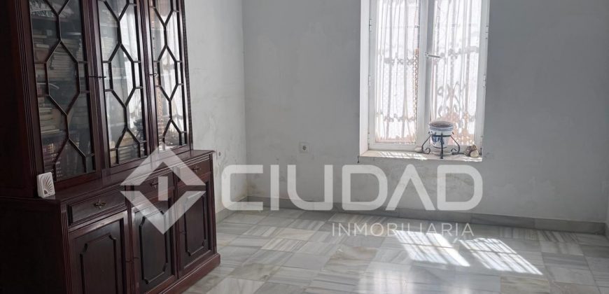 CHALET- PUERTO REAL (CÁDIZ)