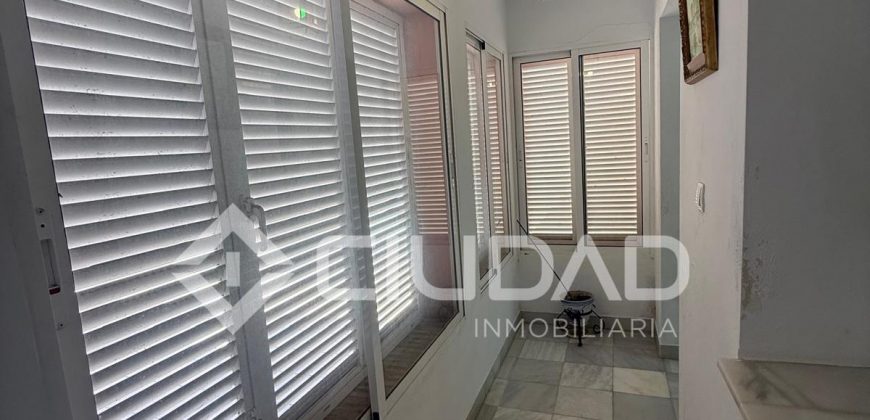 CHALET- PUERTO REAL (CÁDIZ)