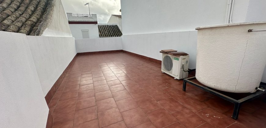 CASA EN PLANTA BAJA EN FUENTES DE ANDALUCÍA