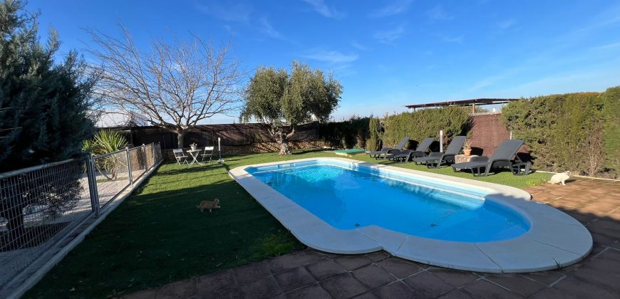 CAMPO CON PISCINA EN EL PEROTONAR