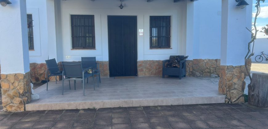 CAMPO CON PISCINA EN EL PEROTONAR