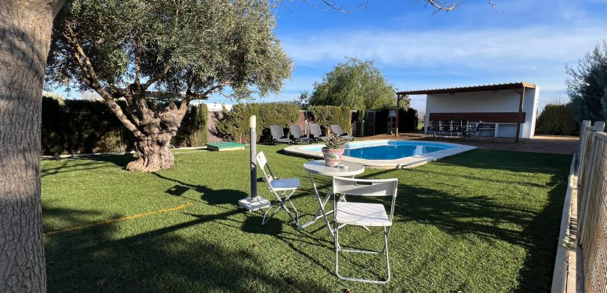 CAMPO CON PISCINA EN EL PEROTONAR