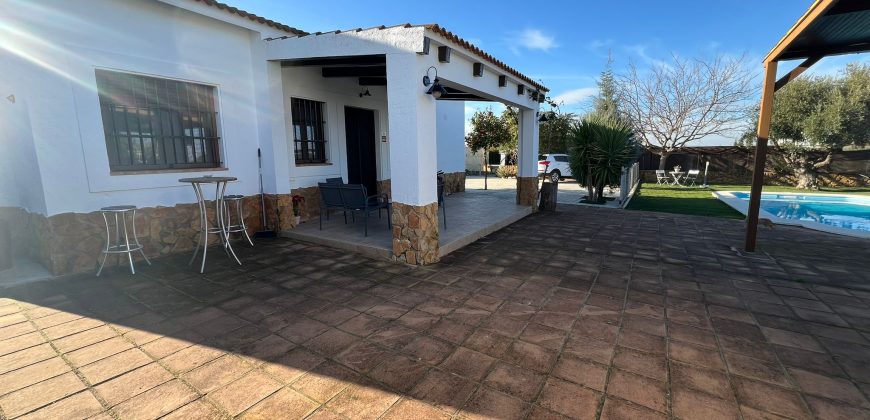 CAMPO CON PISCINA EN EL PEROTONAR