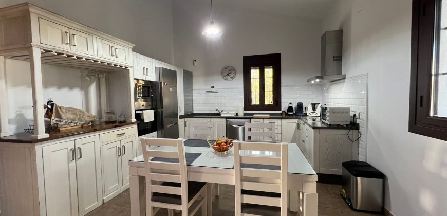 CAMPO CON PISCINA EN EL PEROTONAR